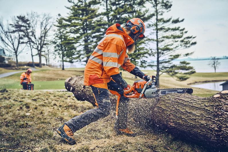 Husqvarna Chainsaw 562 XP® Mark II 18" Bar
