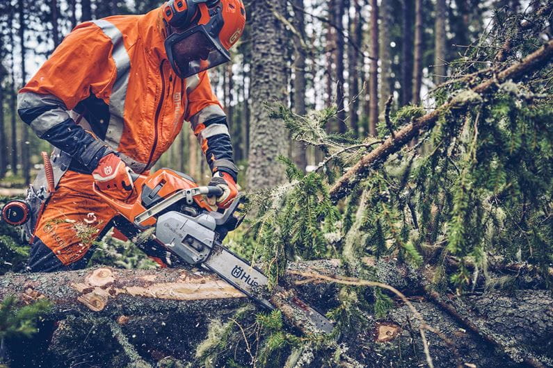 Husqvarna Chainsaw 562 XP® Mark II 18" Bar