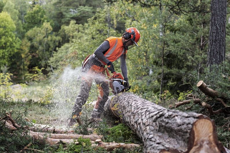 Husqvarna Petrol Chainsaw 550 XP® Mark II 15" Bar